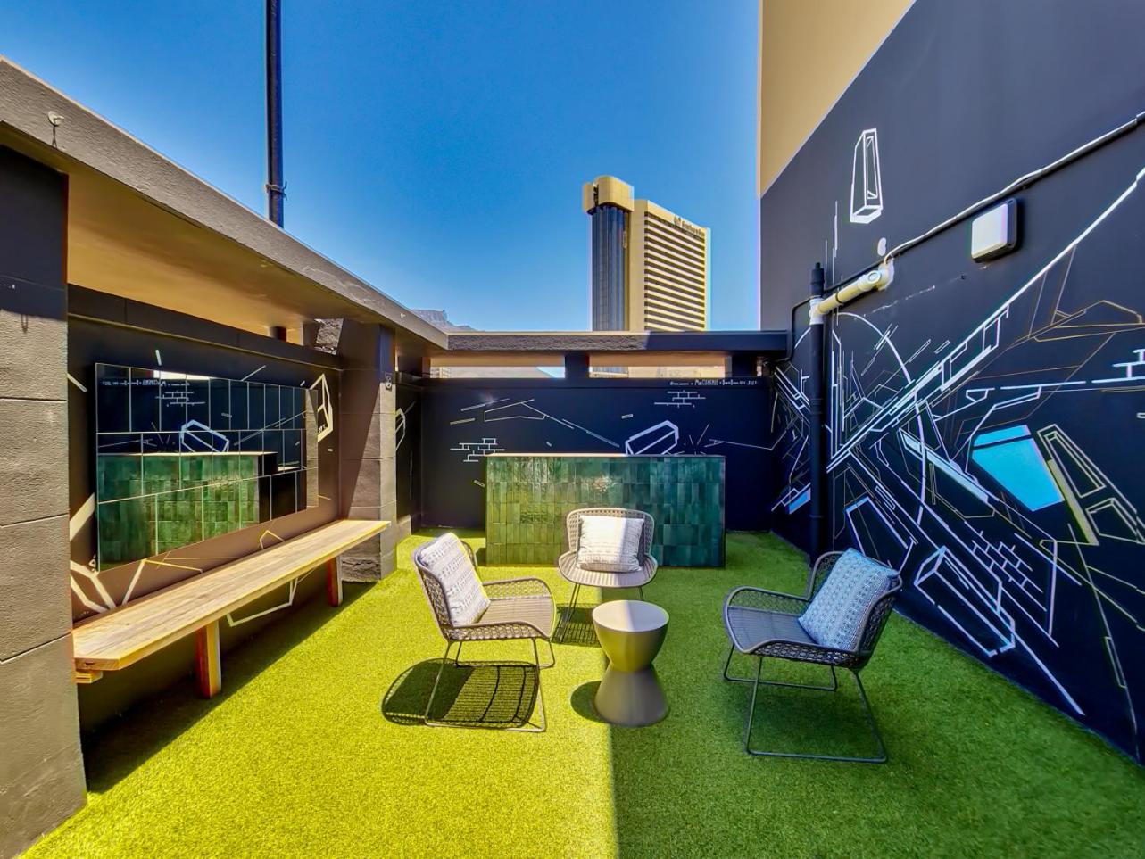 Blackbrick Cape Town Foreshore Exterior photo