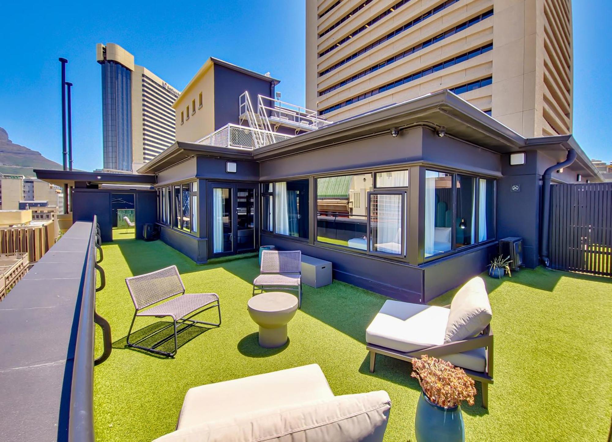 Blackbrick Cape Town Foreshore Exterior photo